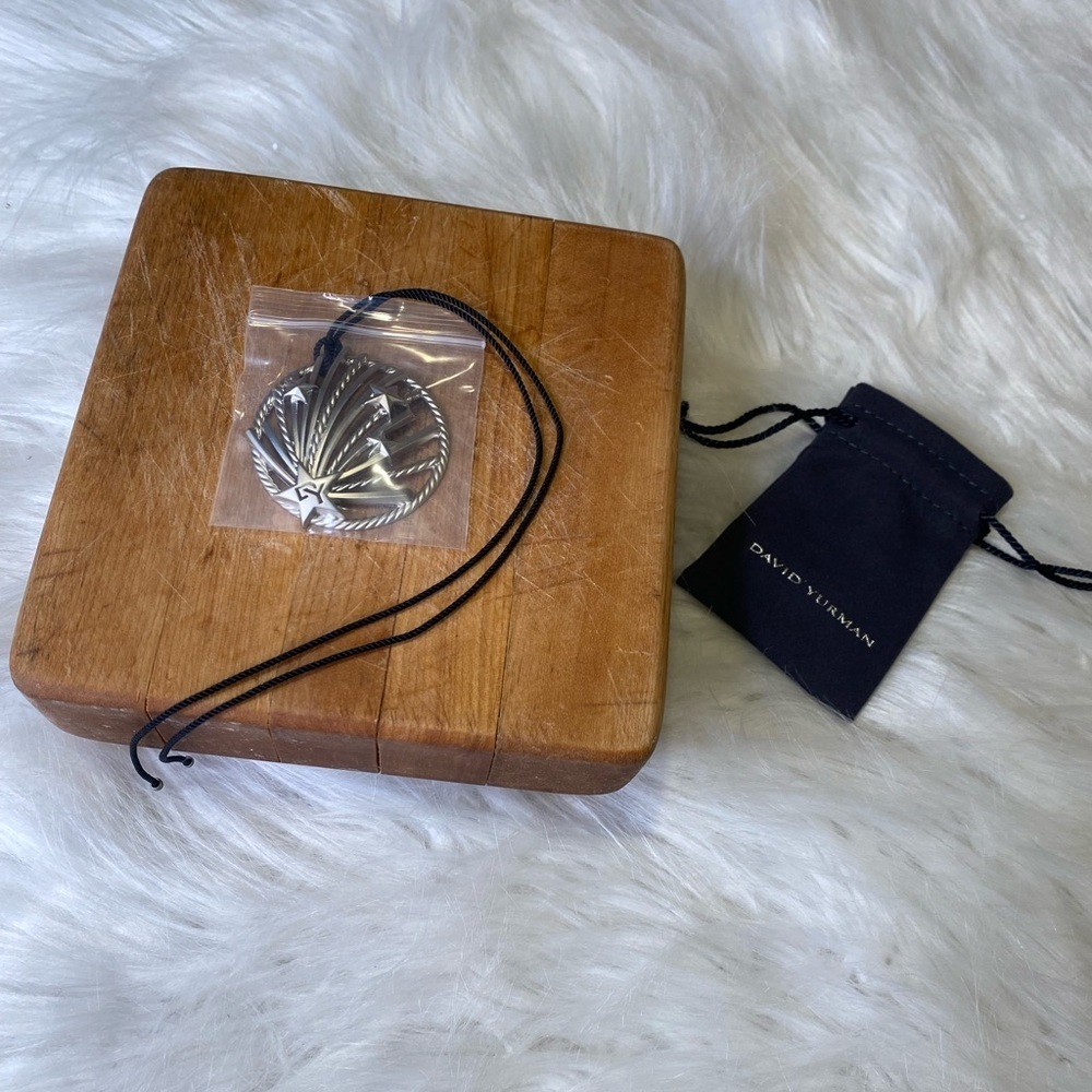 David Yurman 2021 Shooting Stars Silver Ornament Pendant Necklace & Pouch 2" NEW